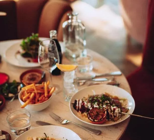 ホテル Ellery Beach House