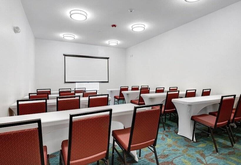 호텔 Candlewood Suites Waco, An Ihg