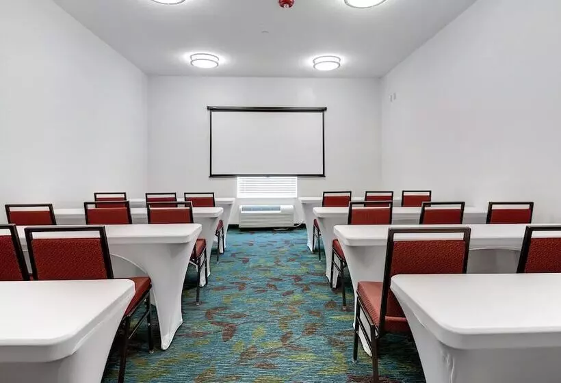 Hotel Candlewood Suites Waco, An Ihg