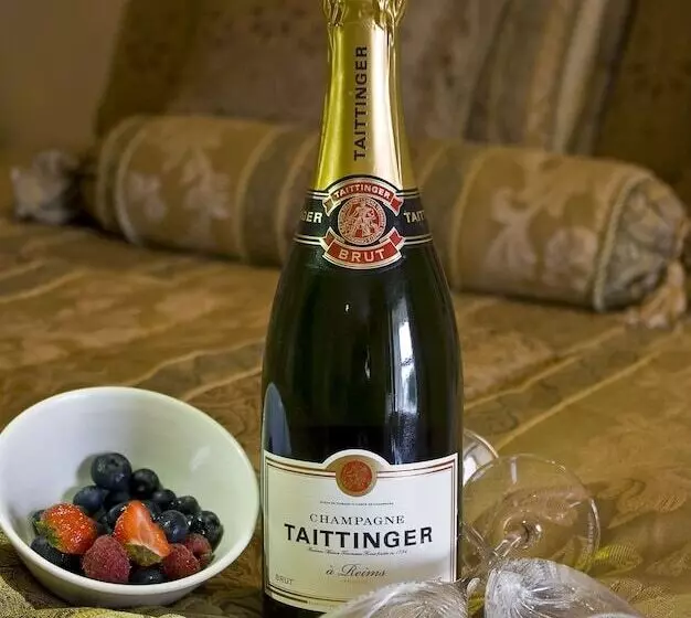 Отель Castlepollard