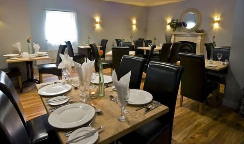 فندق Castlepollard