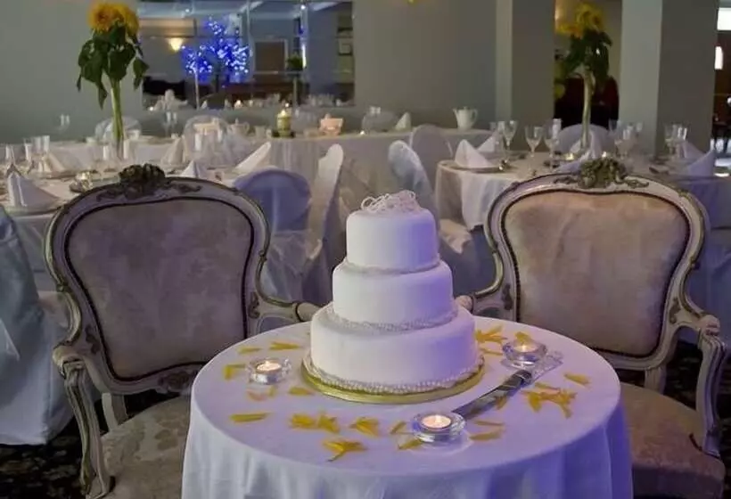 Отель Castlepollard