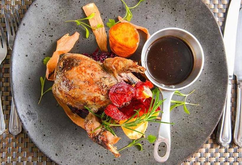 Hotel East Haugh House