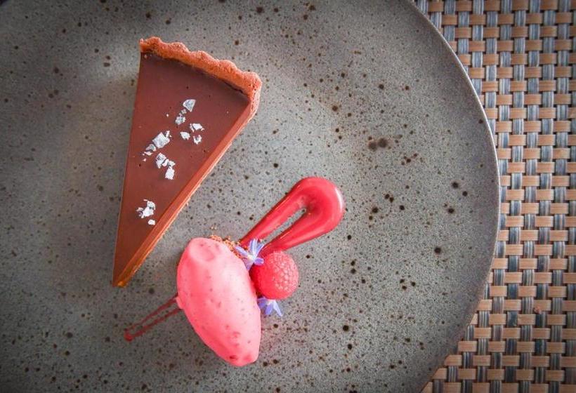 Hotel East Haugh House