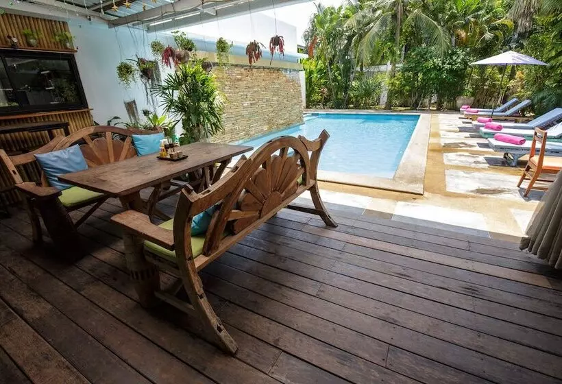 בית מלון כפרי Elysia Boutique Resort