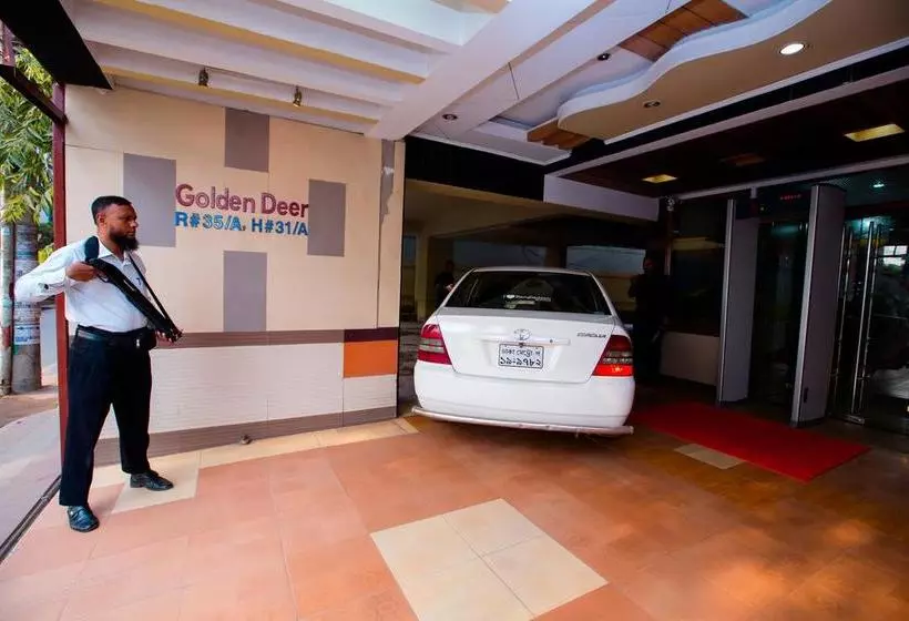 هتل Golden Deer