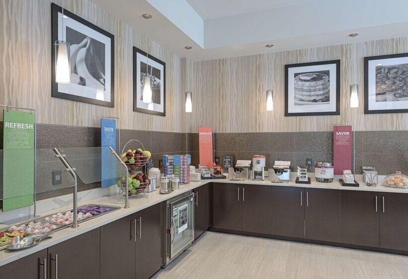 בית מלון כפרי Hampton Inn & Suites Worcester