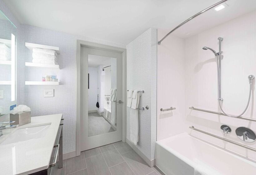 בית מלון כפרי Hampton Inn & Suites Worcester