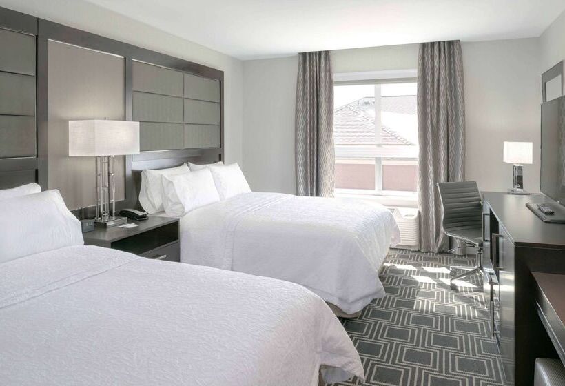 בית מלון כפרי Hampton Inn & Suites Worcester