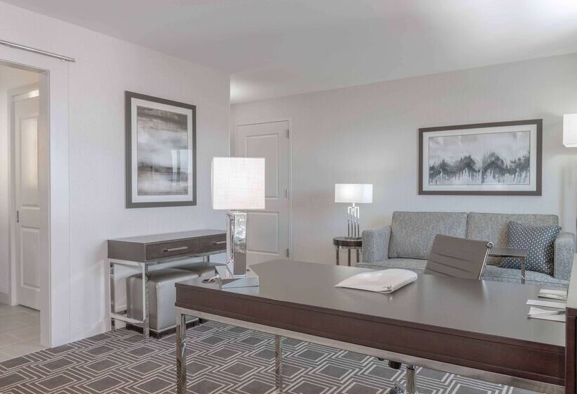 בית מלון כפרי Hampton Inn & Suites Worcester