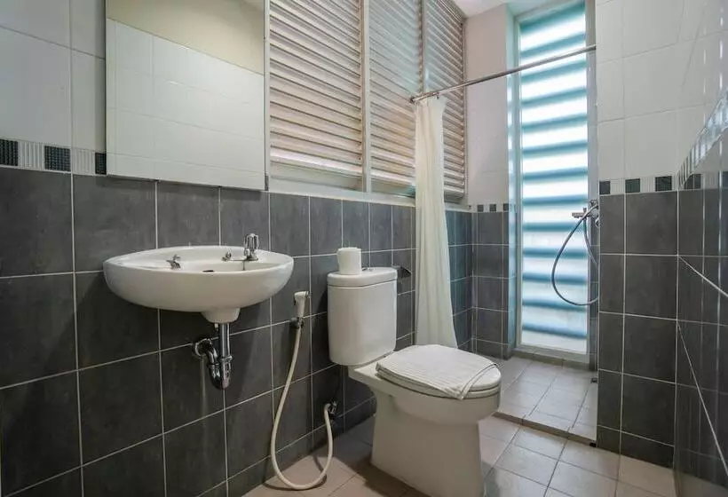 هتل Legreen Suite Tebet