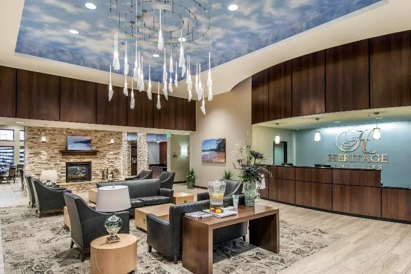 هتل The Heritage Inn & Suites, Ascend Collection