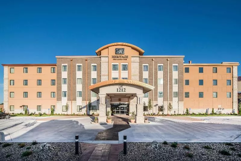 هتل The Heritage Inn & Suites, Ascend Collection