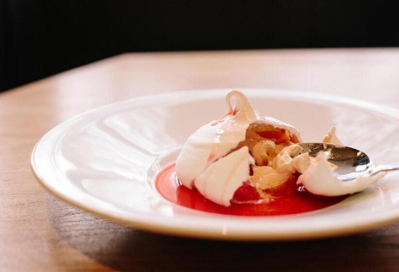 Отель The Redan Inn