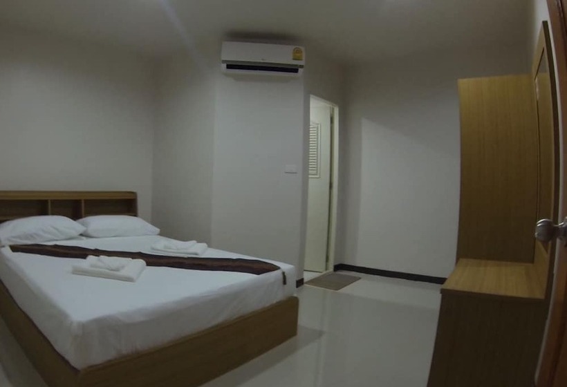 Panzió B Place Guesthouse