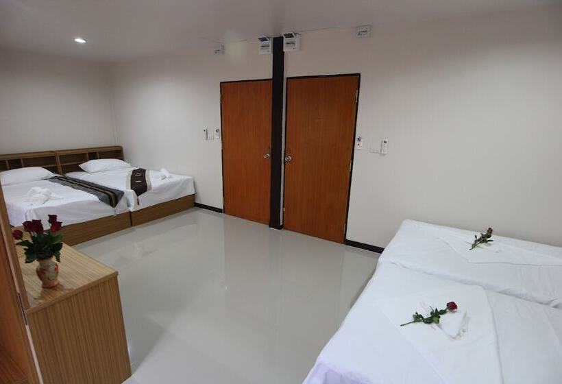 Panzió B Place Guesthouse