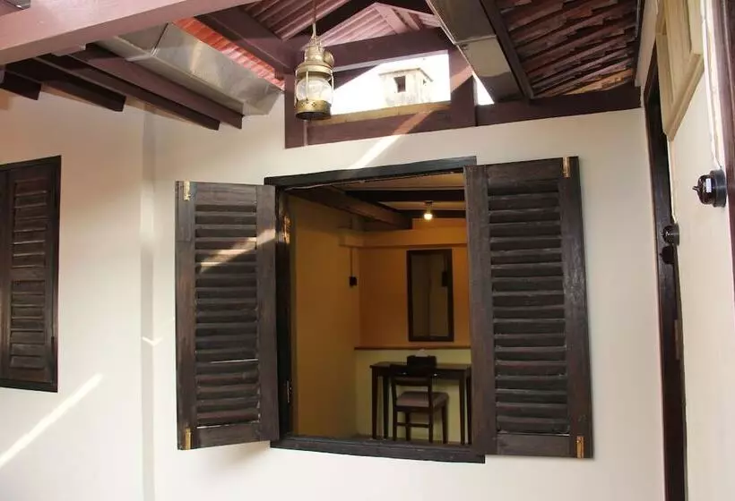 ペンション Kelantan House