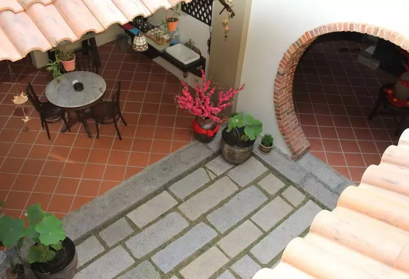 ペンション Kelantan House