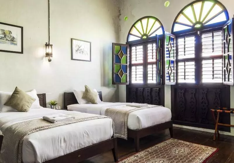 ペンション Kelantan House