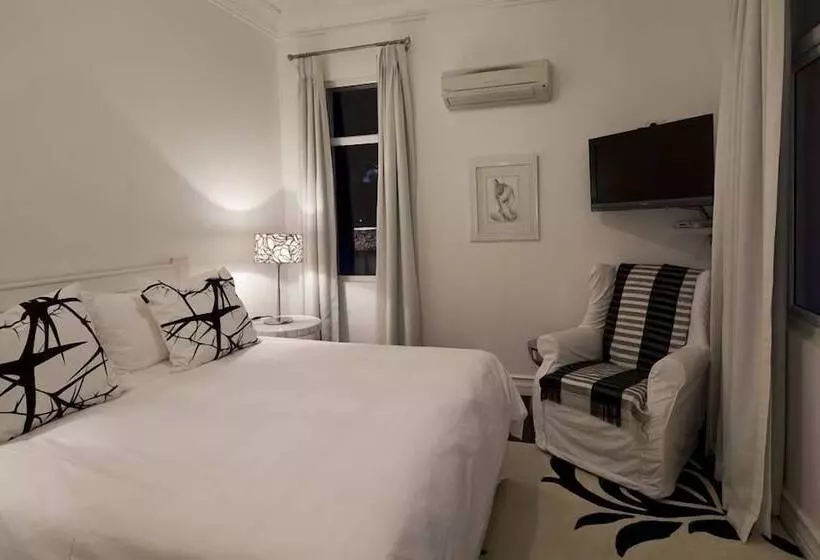 ペンション The Grange Guest House