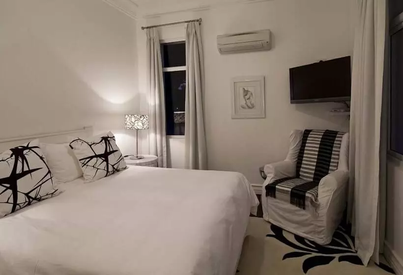 ペンション The Grange Guest House