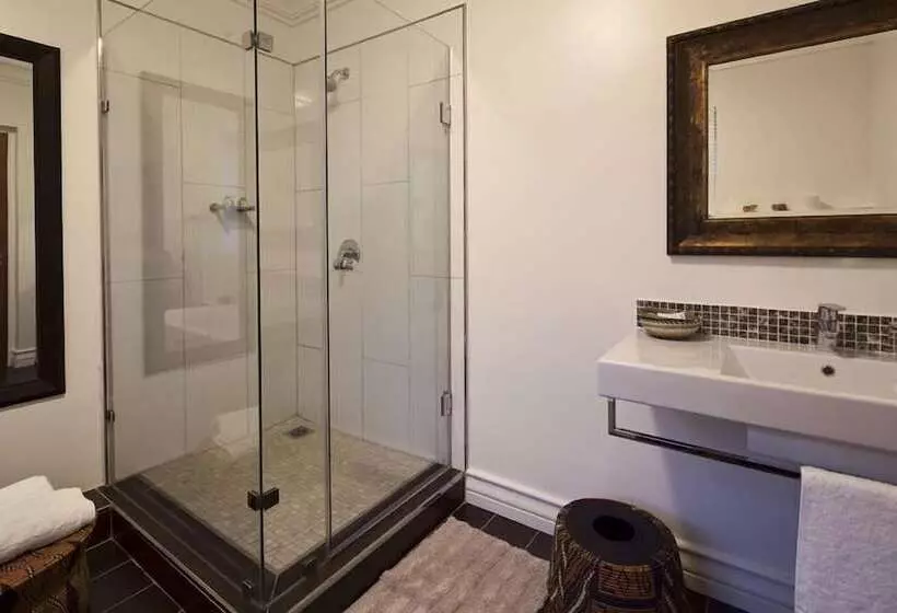 ペンション The Grange Guest House