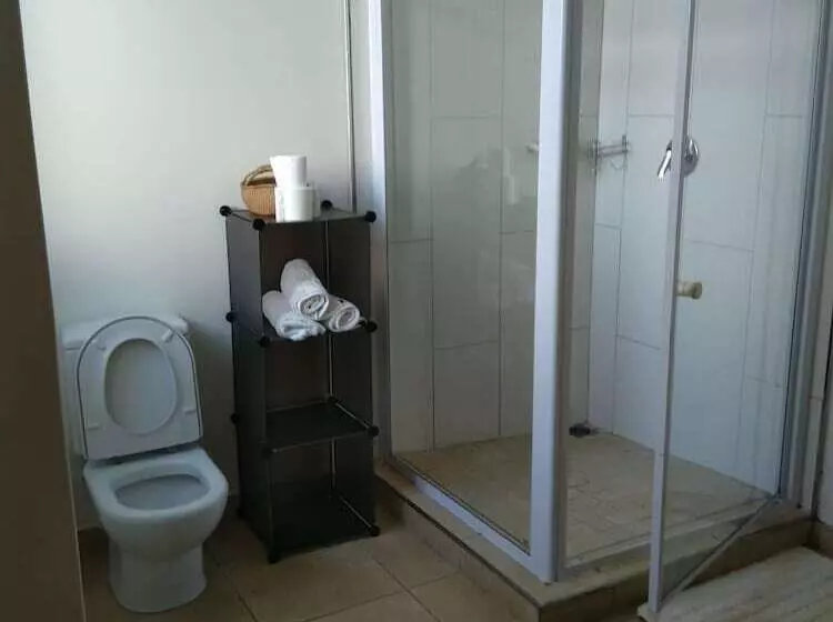 ペンション The Grange Guest House