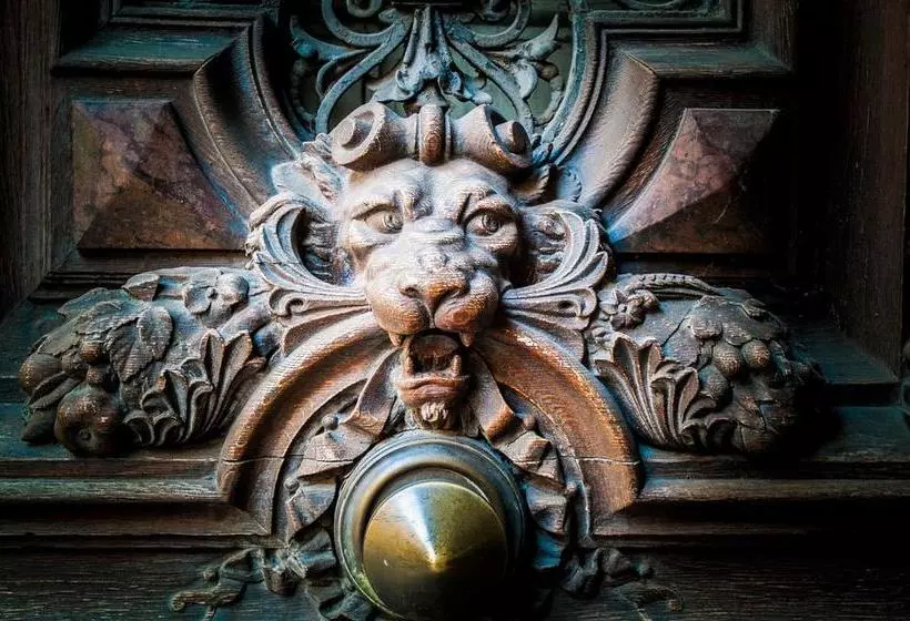 Szálló Ho36 Avignon