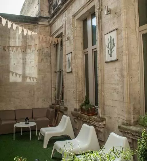 Szálló Ho36 Avignon