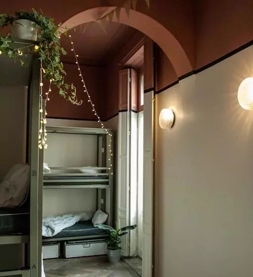 Szálló Ho36 Avignon