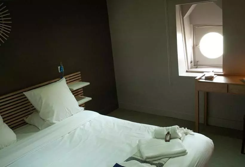 Szálló Ho36 Avignon