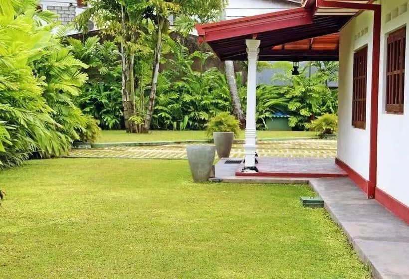 Villa Thotiya