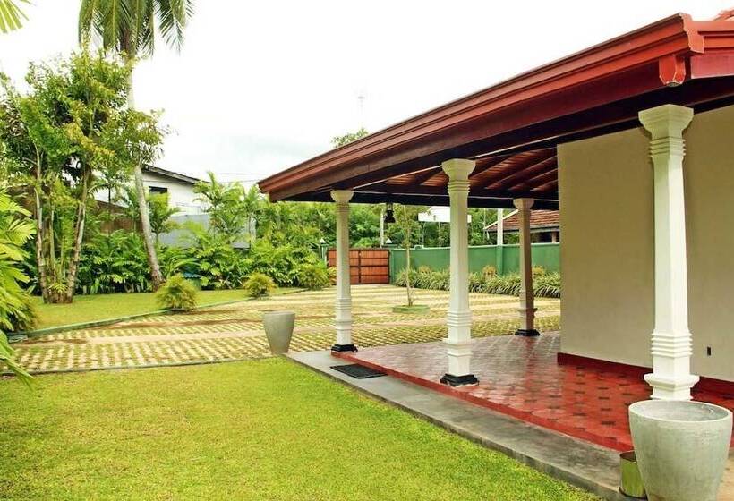 Villa Thotiya
