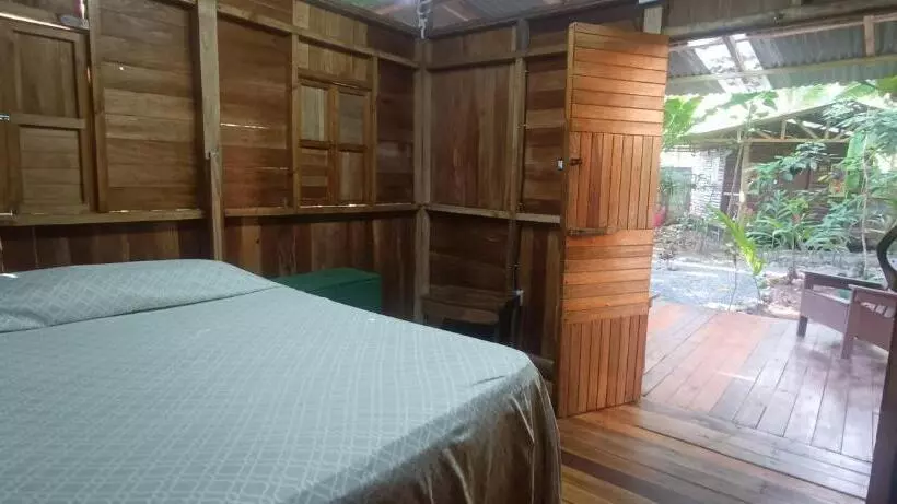 Flutterby House Hostel