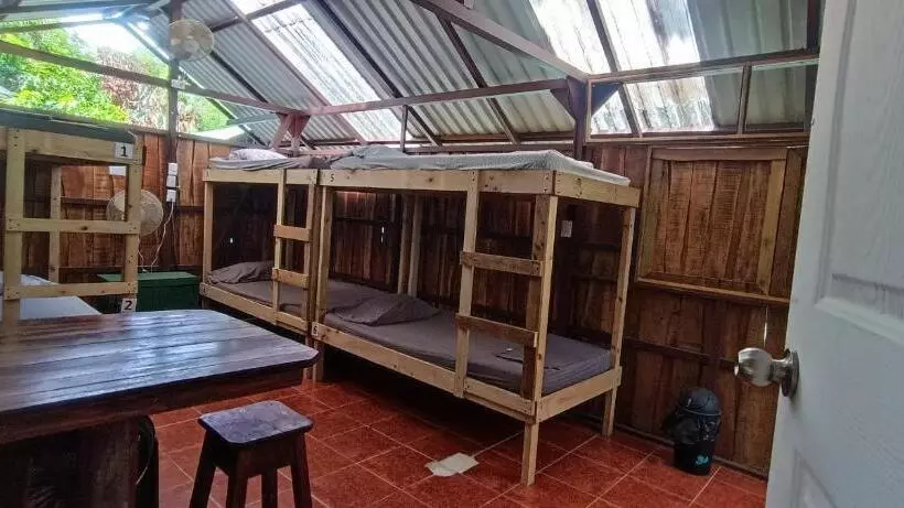 Flutterby House Hostel