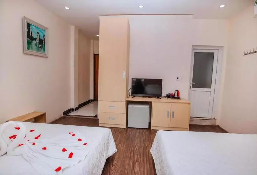 Hai Binh Hotel Cat Ba