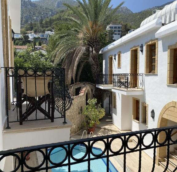 فندق Bellapais Abbey Boutique