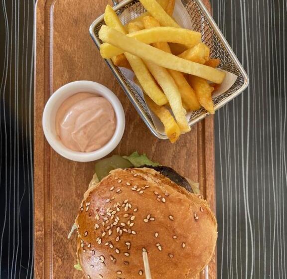 فندق Bellapais Abbey Boutique