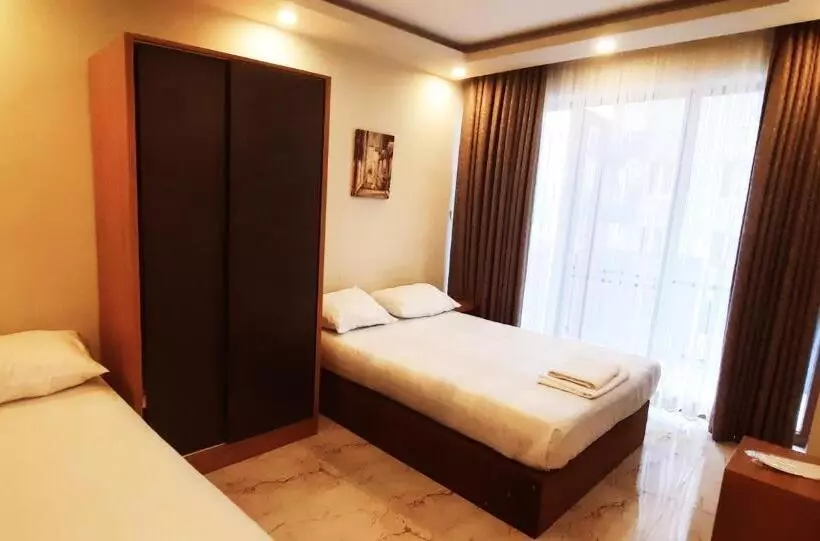 Selazir Apart Hotel Batumi