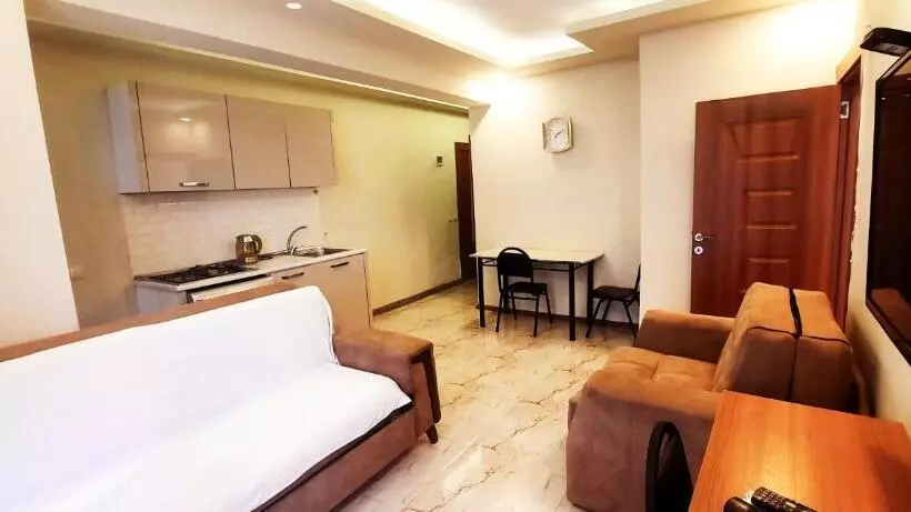Selazir Apart Hotel Batumi