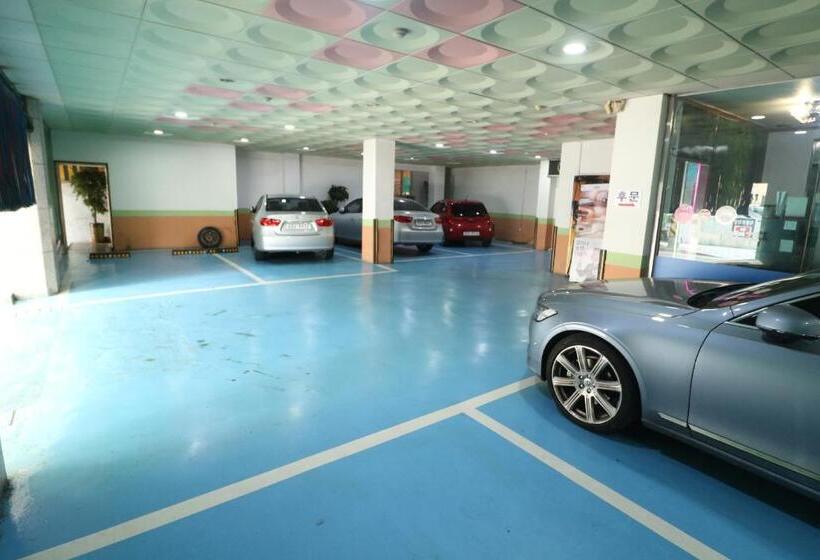 Мотель Busanstation Centum