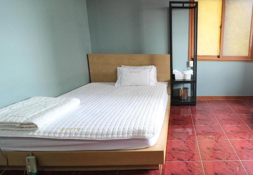 Мотель Busanstation Centum