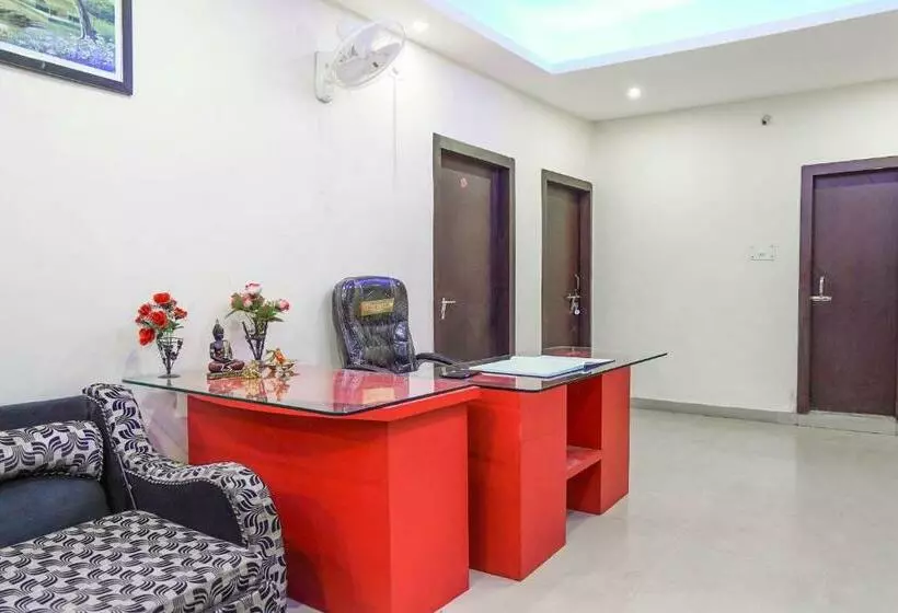 Hotelli Flagship Aashirwad Guest House