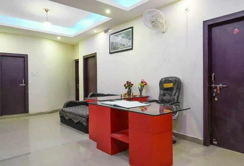 Hotelli Flagship Aashirwad Guest House
