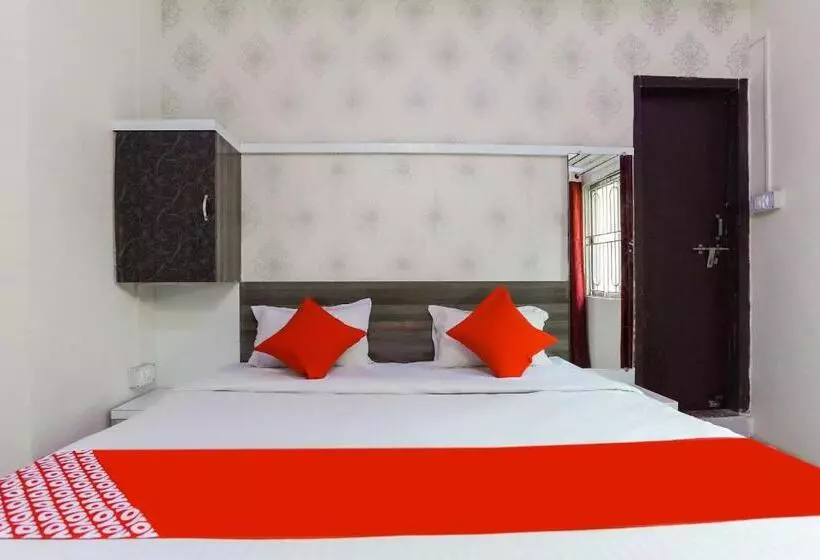 Hotelli Flagship Aashirwad Guest House