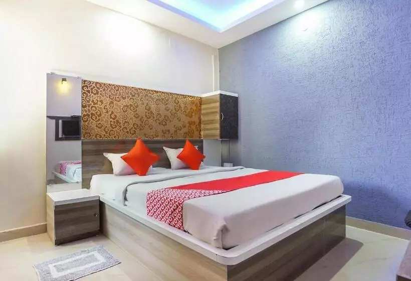Hotelli Flagship Aashirwad Guest House