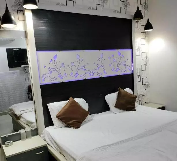 Hotelli Flagship Aashirwad Guest House