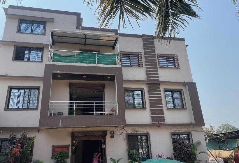 Hotel Oyo 80950b Samrat Lodge