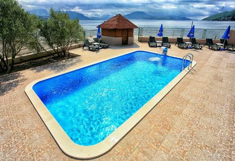 پانسیون Apartments Maxi Katić