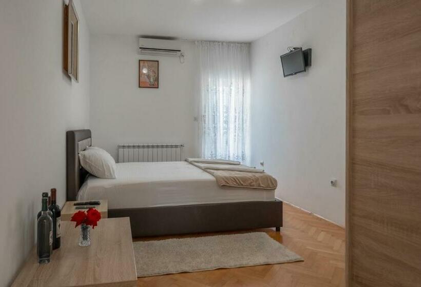 پانسیون Apartments Maxi Katić